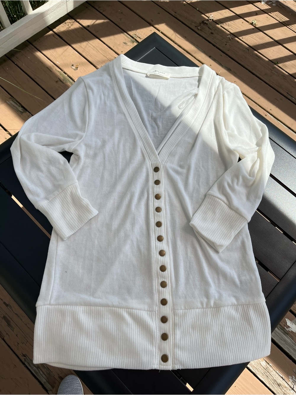Zenana Outfitters White Lightweight Knit Top